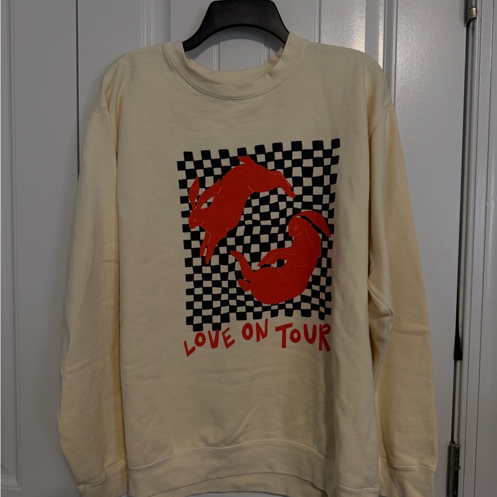 HARRY STYLES Love On Tour Cream Sweatshirt